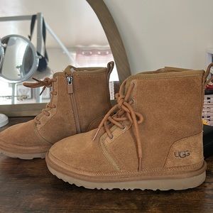 Ugg Neumal boot. Slightly worn but still in good shape.